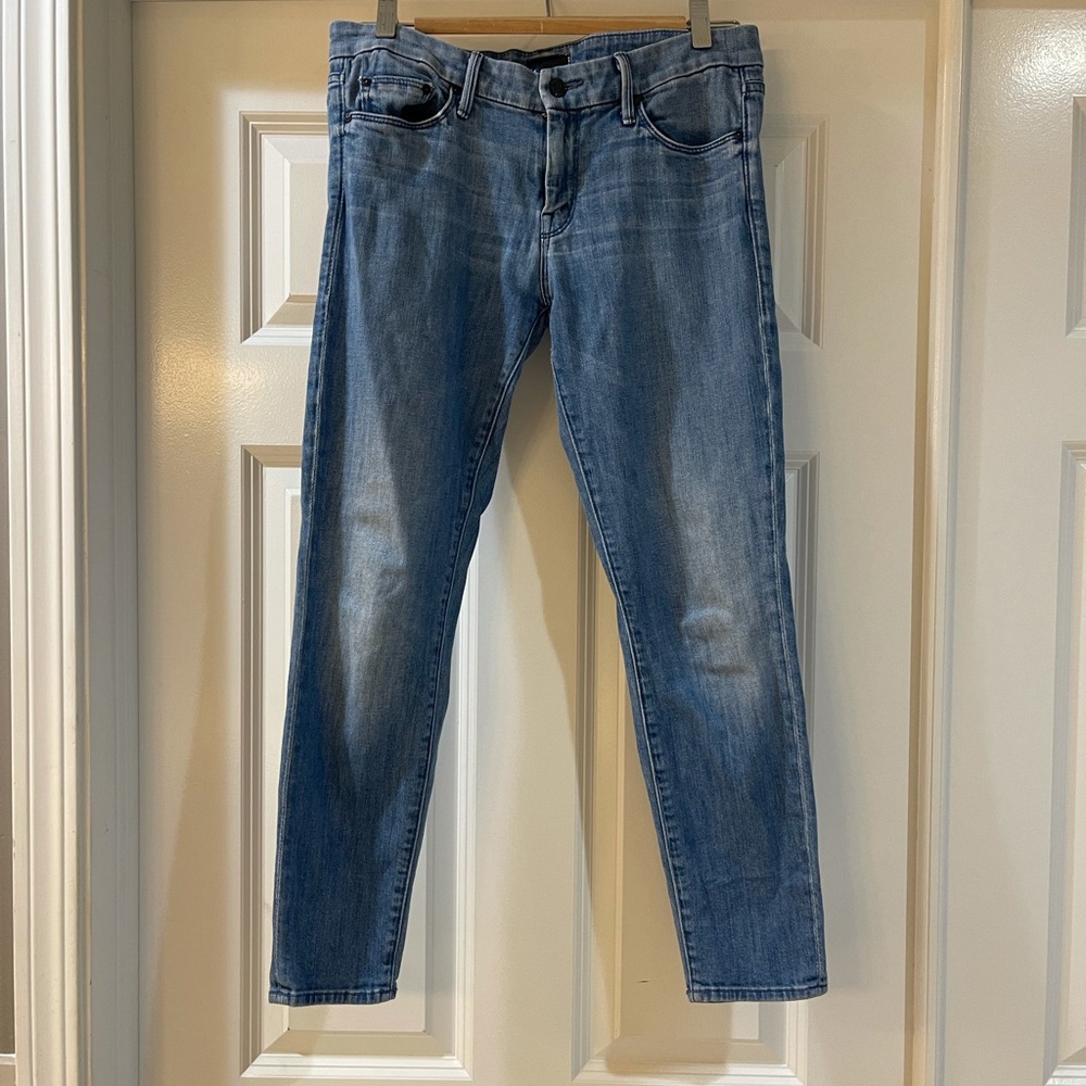 MOTHER The Looker Cropped Jeans.  Size 29